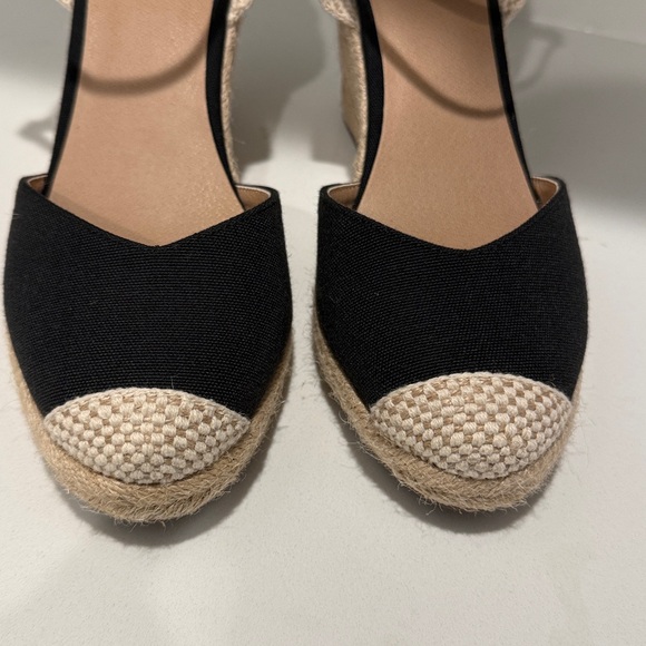 LOFT Black and Tan Espadrille Sandals. Size 8.5 - Picture 8 of 9